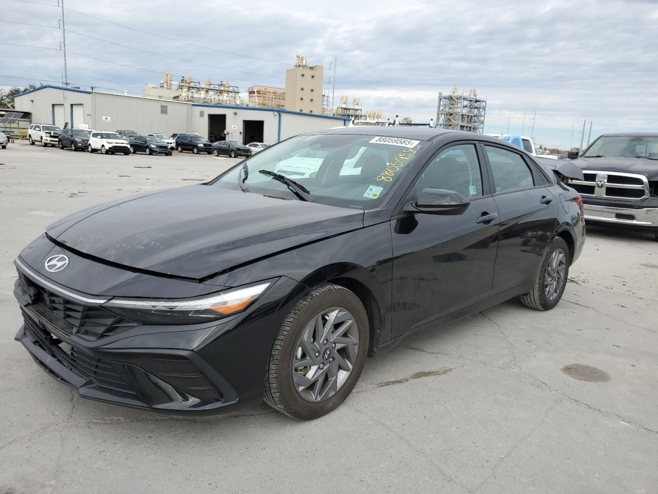 2024 HYUNDAI ELANTRA SE