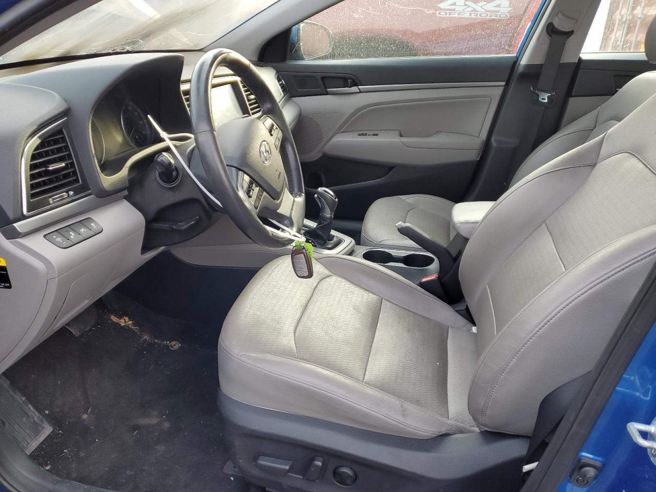 2017 HYUNDAI ELANTRA SE - Фото 7
