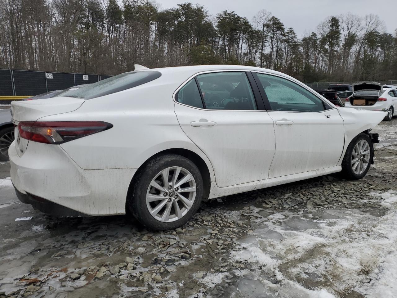 2024 TOYOTA CAMRY LE - Image 3