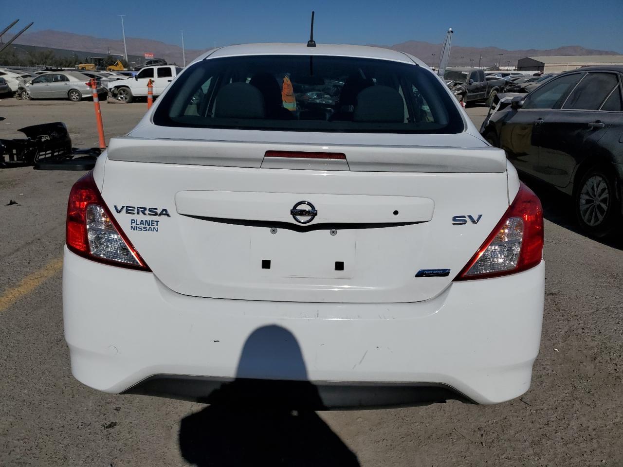2016 NISSAN VERSA S - Image 6