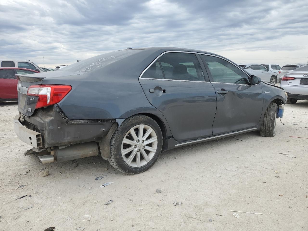 2012 TOYOTA CAMRY HYBR - Фото 3