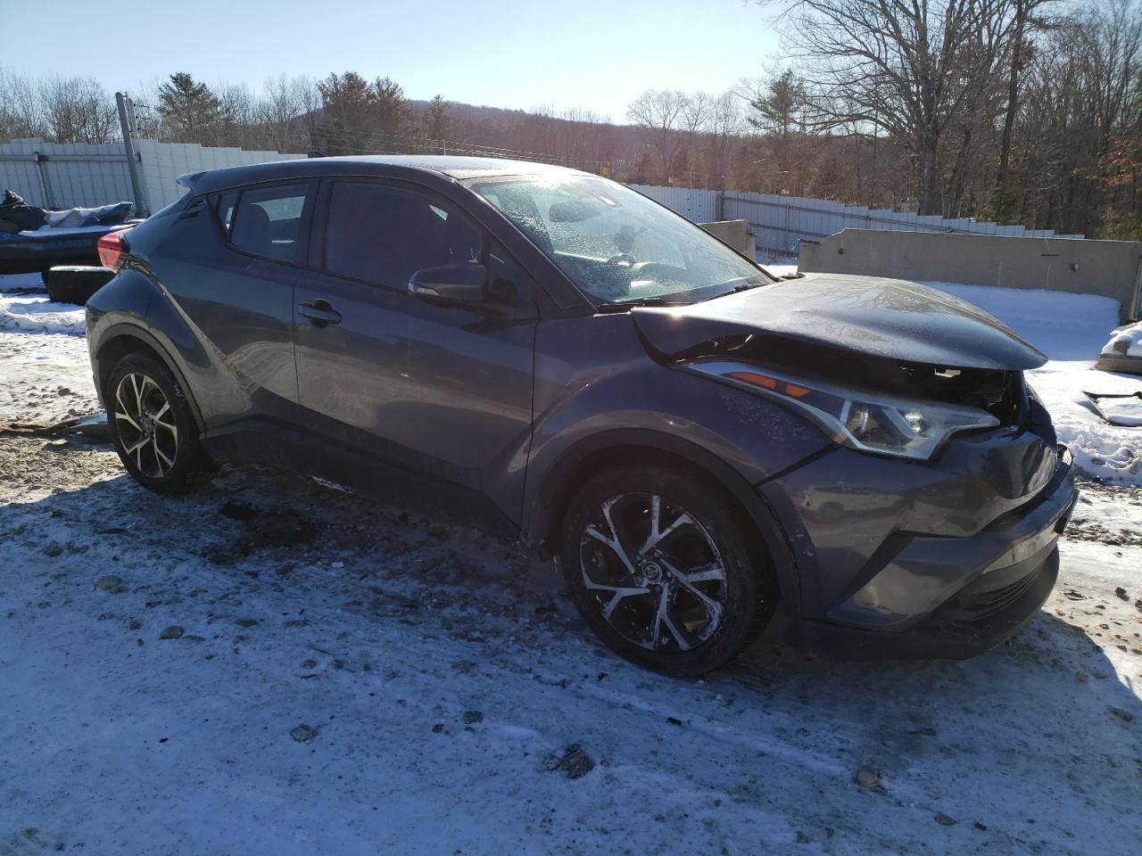 2018 TOYOTA C-HR XLE - Фото 4