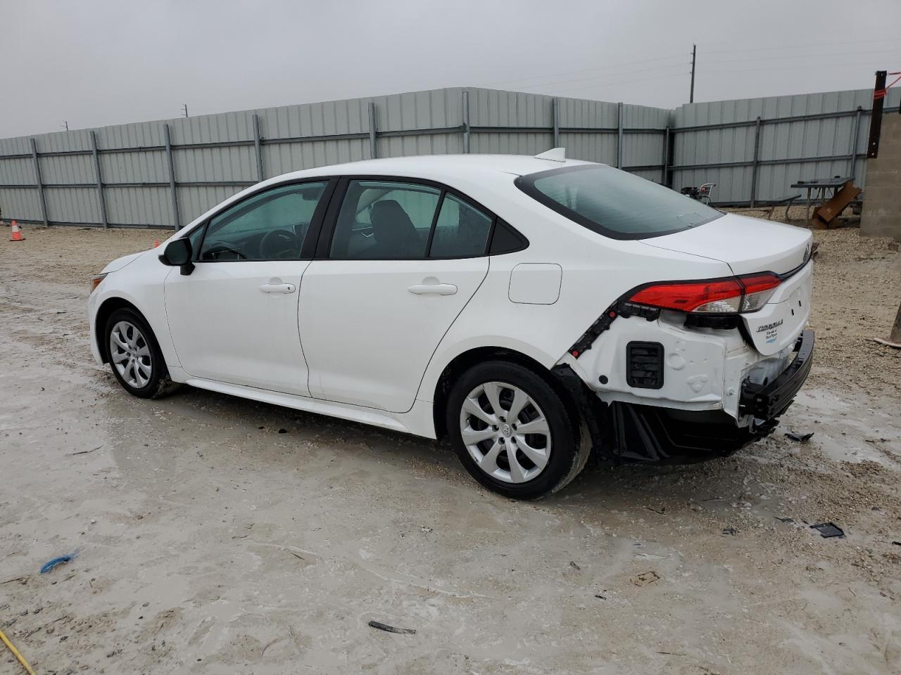 2021 TOYOTA COROLLA LE - Фото 2