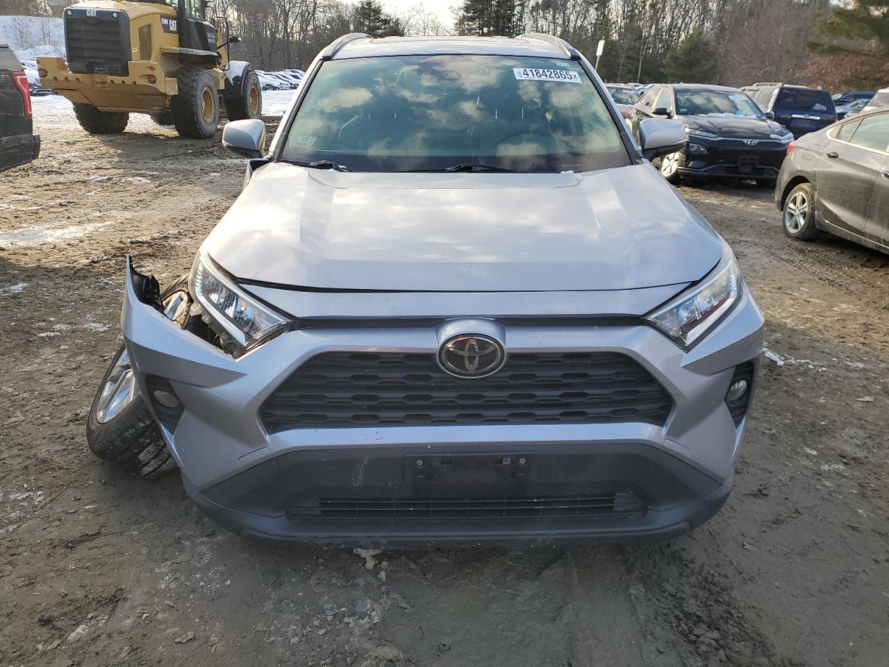2019 TOYOTA RAV4 XLE P - Фото 5