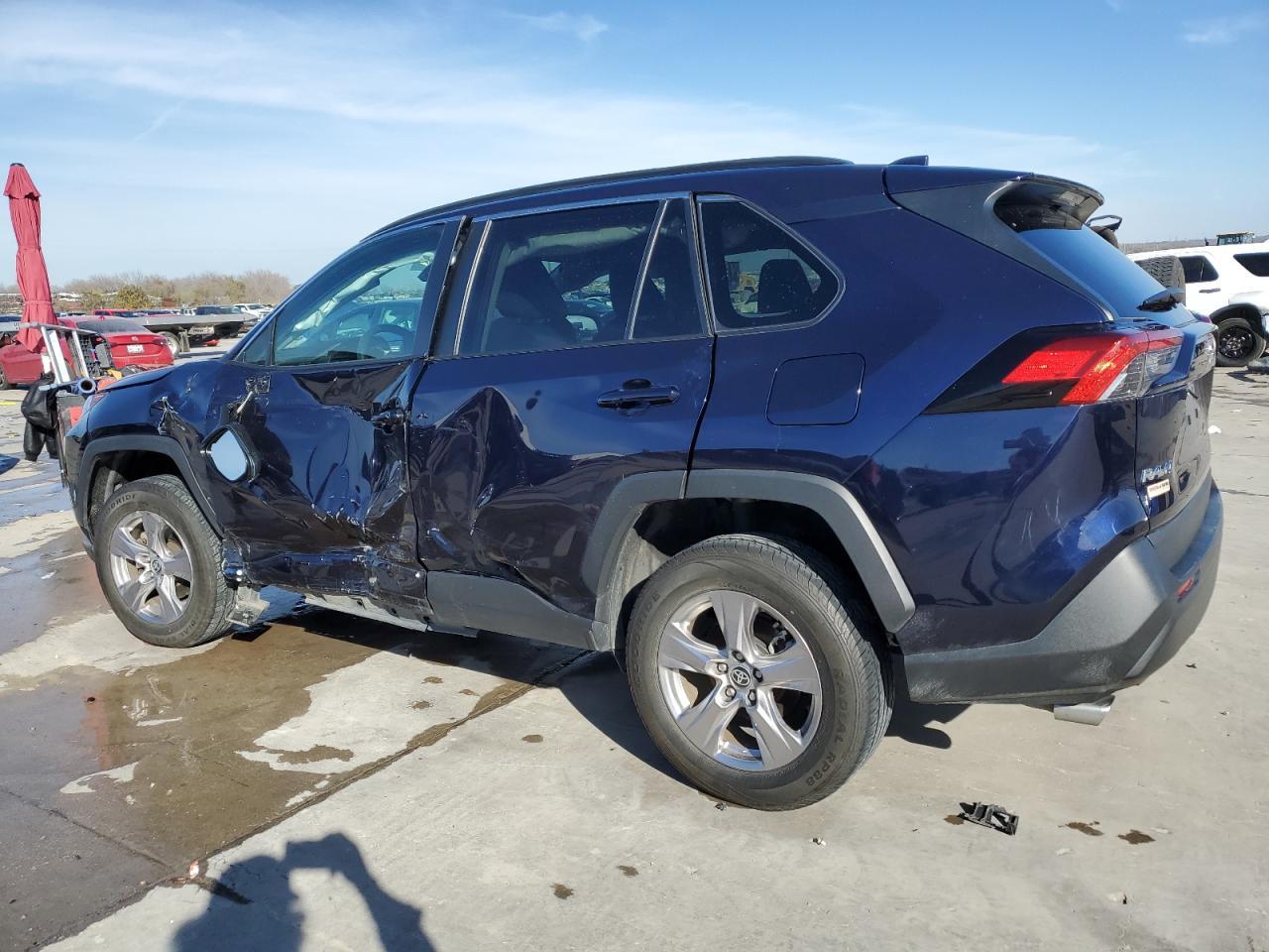 2022 TOYOTA RAV4 XLE - Image 2