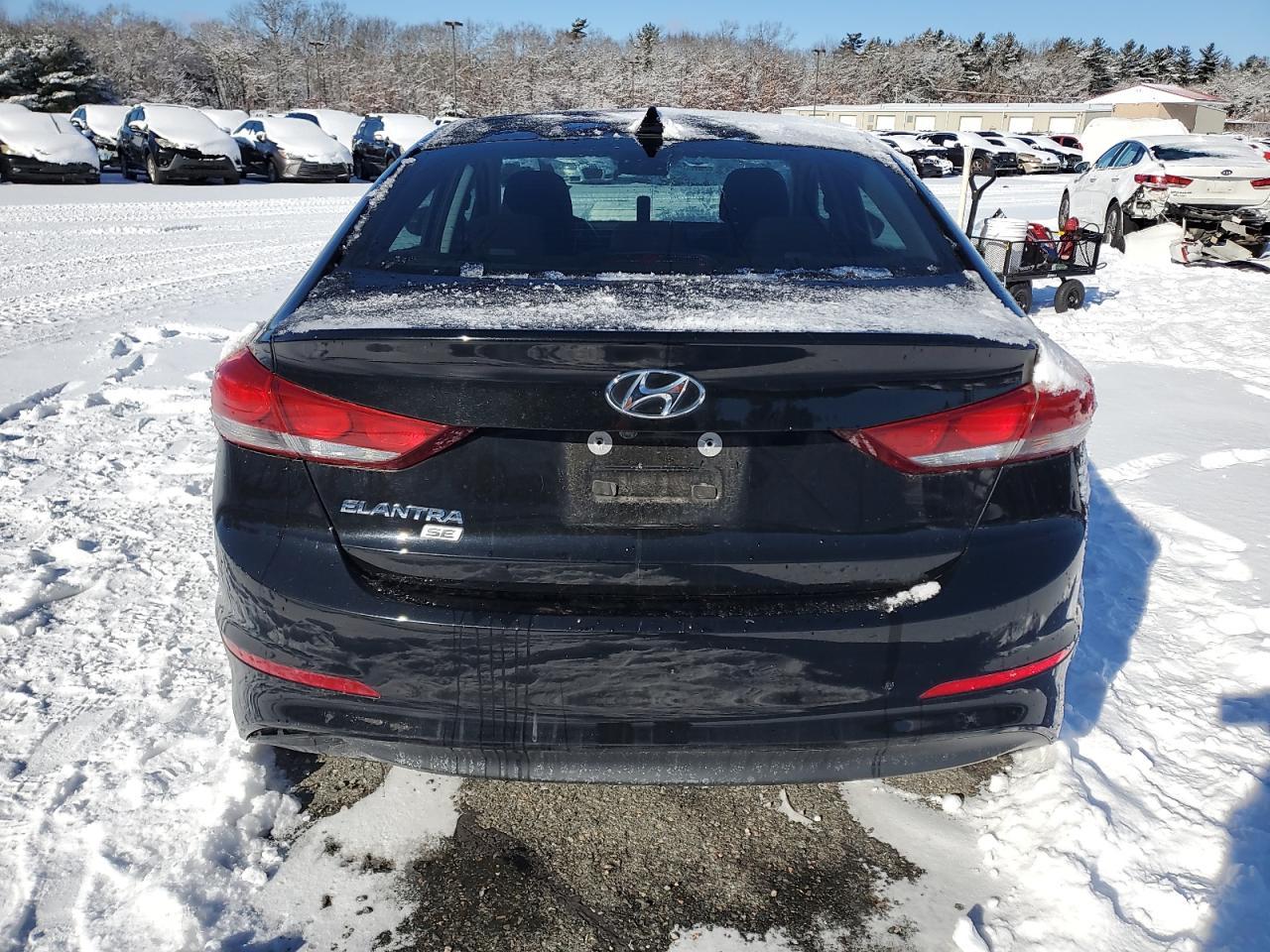2018 HYUNDAI ELANTRA SE - Фото 6