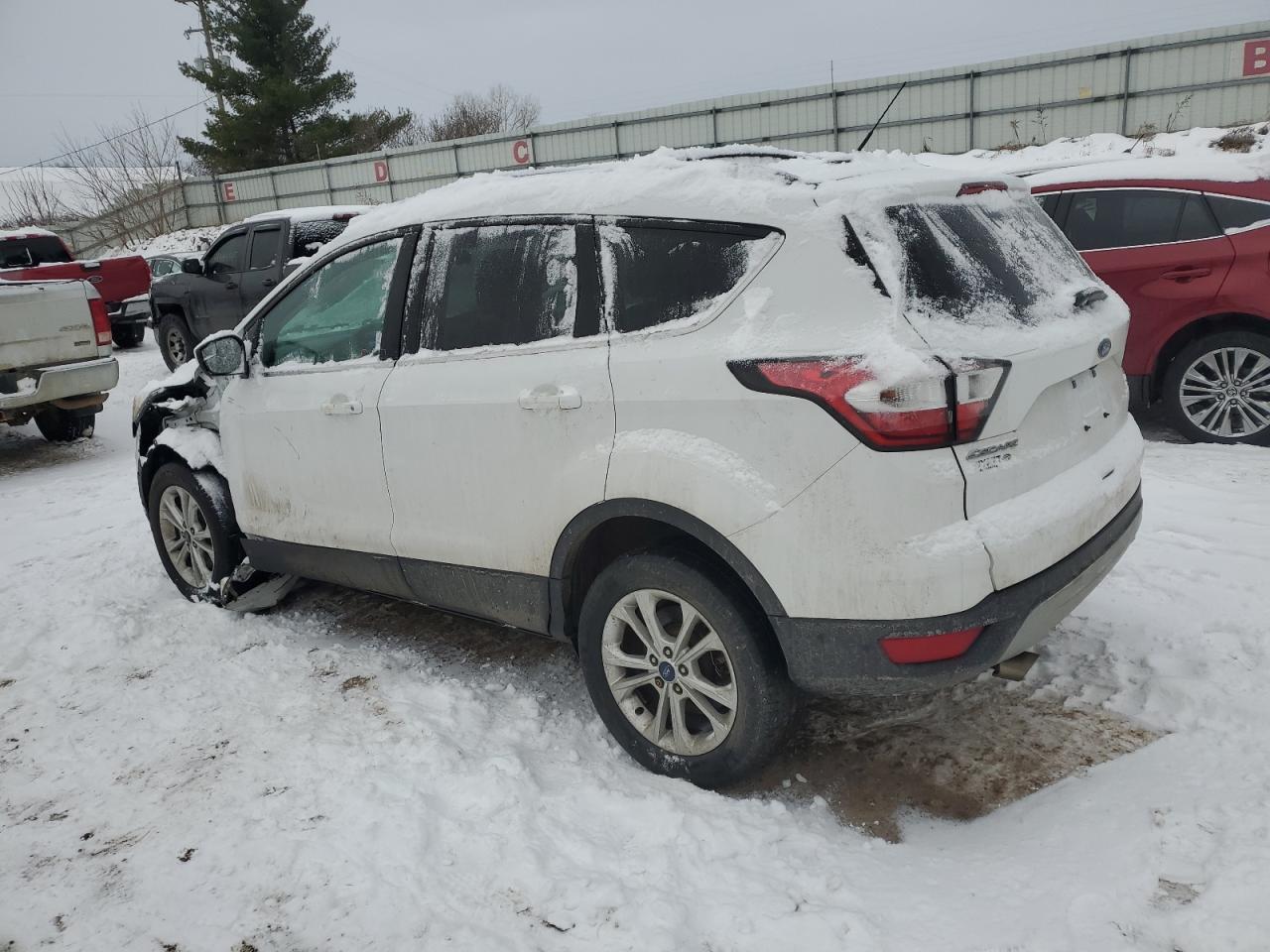 2017 FORD ESCAPE SE - Фото 2