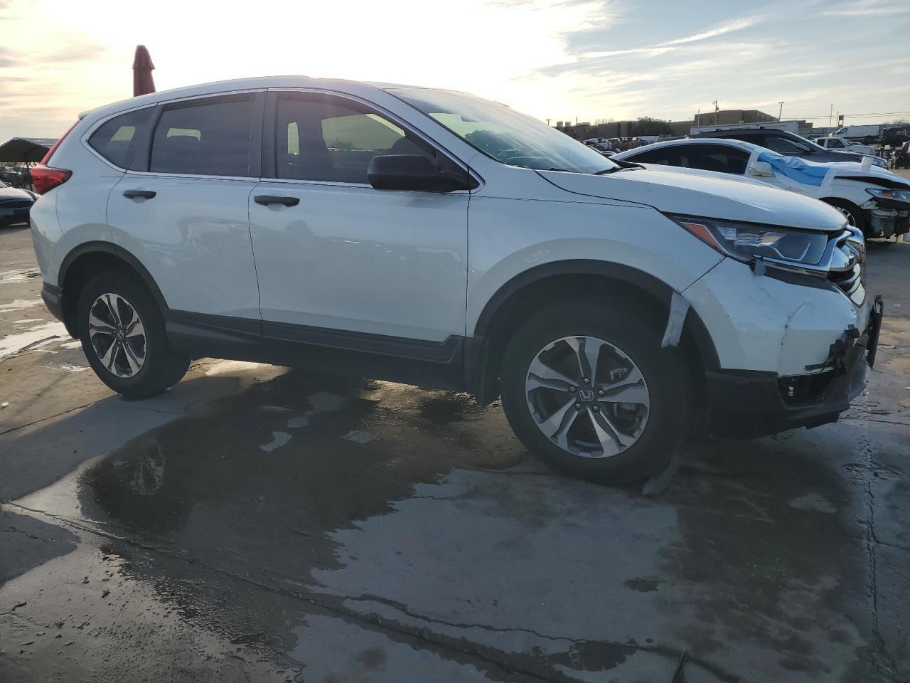 2018 HONDA CR-V LX - Image 4
