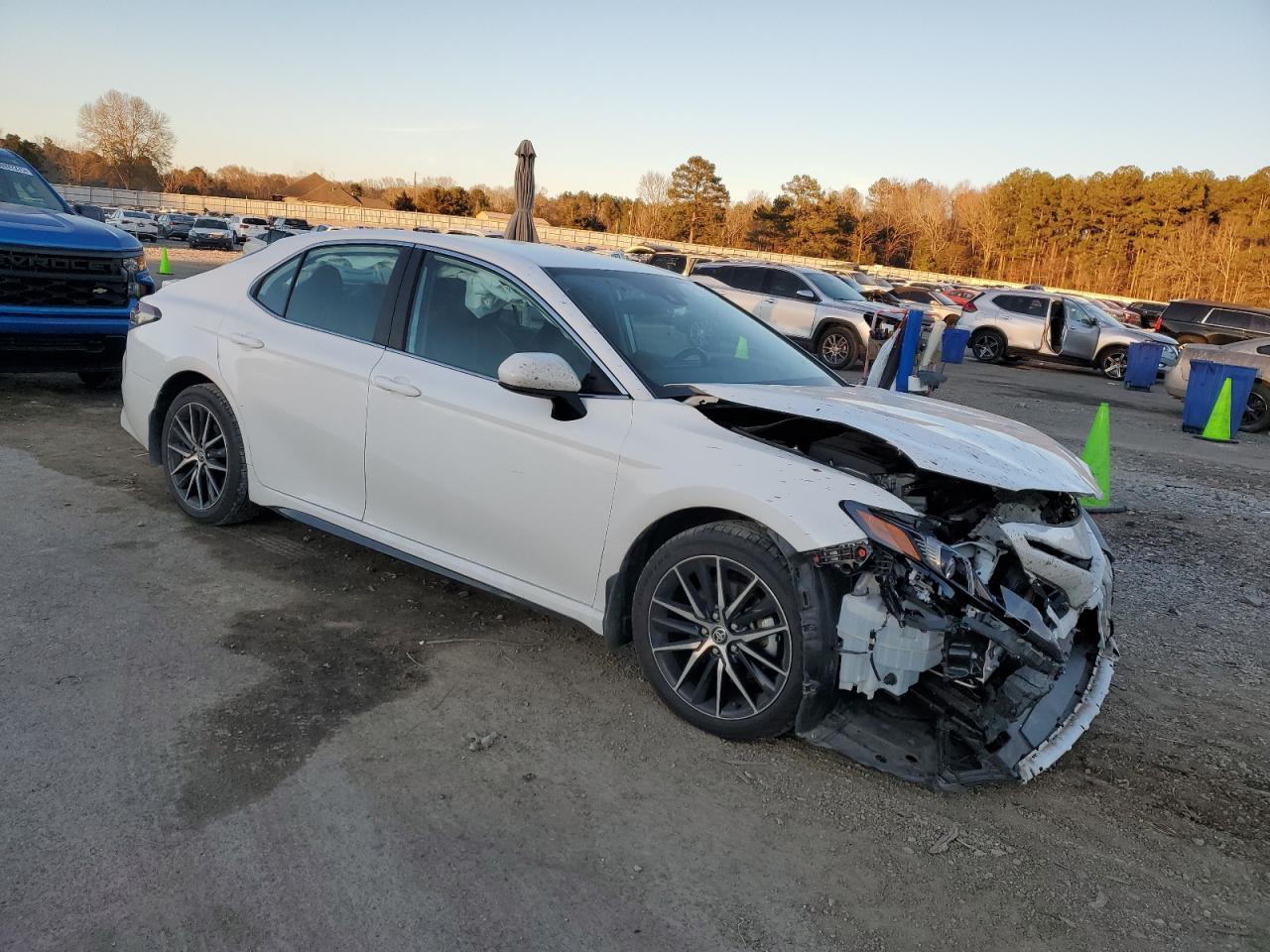 2021 TOYOTA CAMRY SE - Image 4