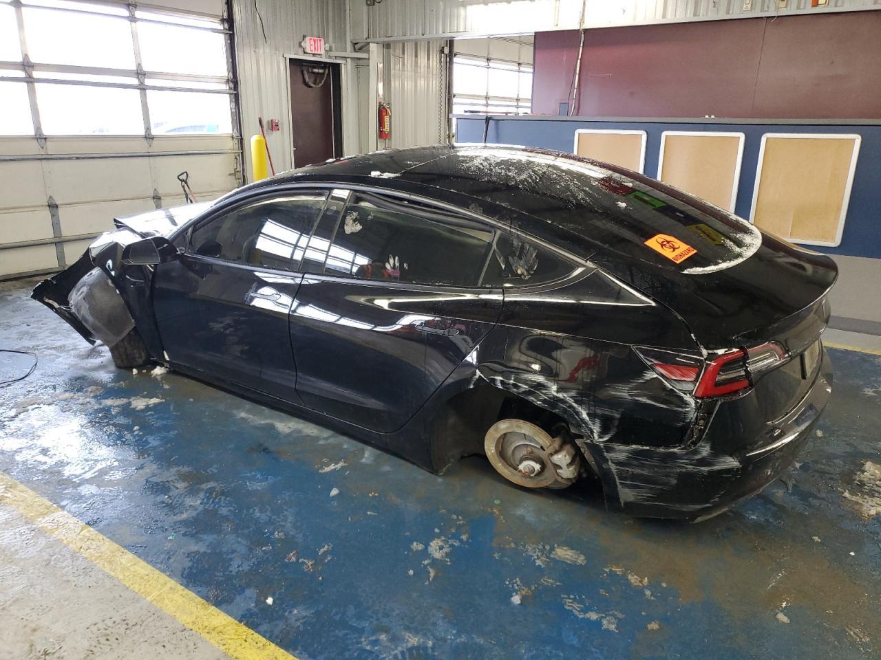 2021 TESLA MODEL 3 - Image 2
