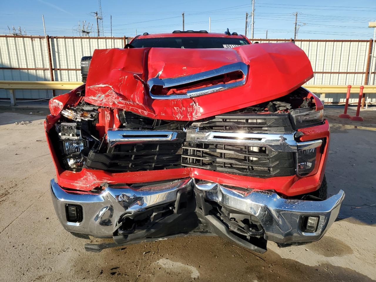 2024 CHEVROLET SILVERADO - Фото 5