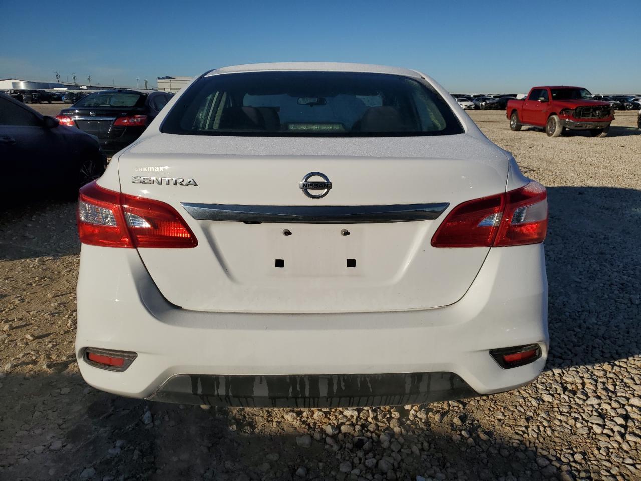 2018 NISSAN SENTRA S - Фото 6