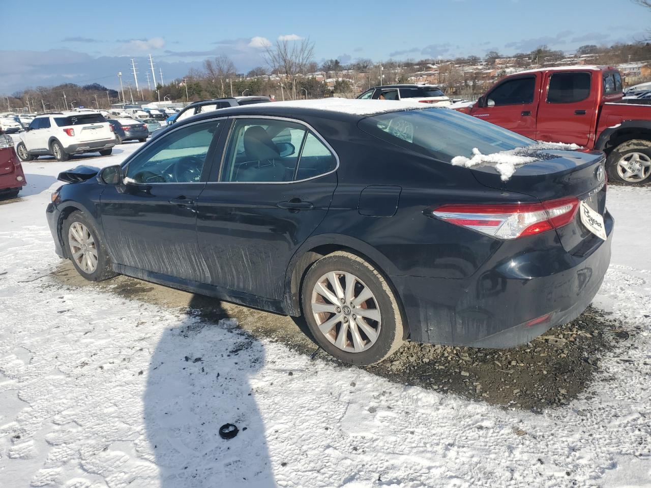 2018 TOYOTA CAMRY L - Фото 2