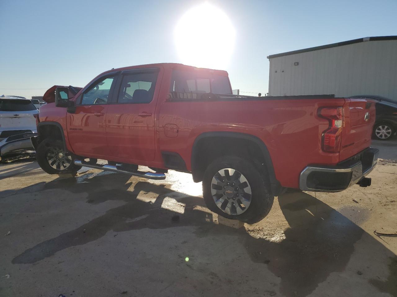 2024 CHEVROLET SILVERADO - Фото 2
