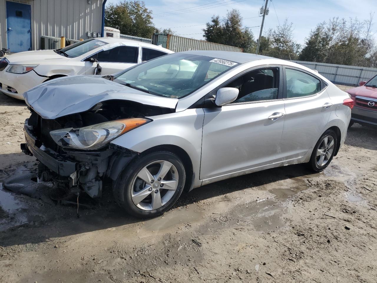 2013 HYUNDAI ELANTRA GL