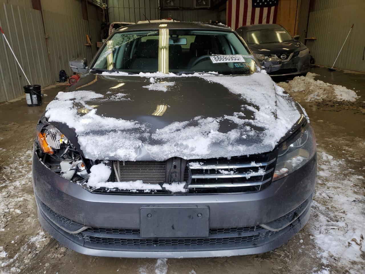 2014 VOLKSWAGEN PASSAT S - Image 5