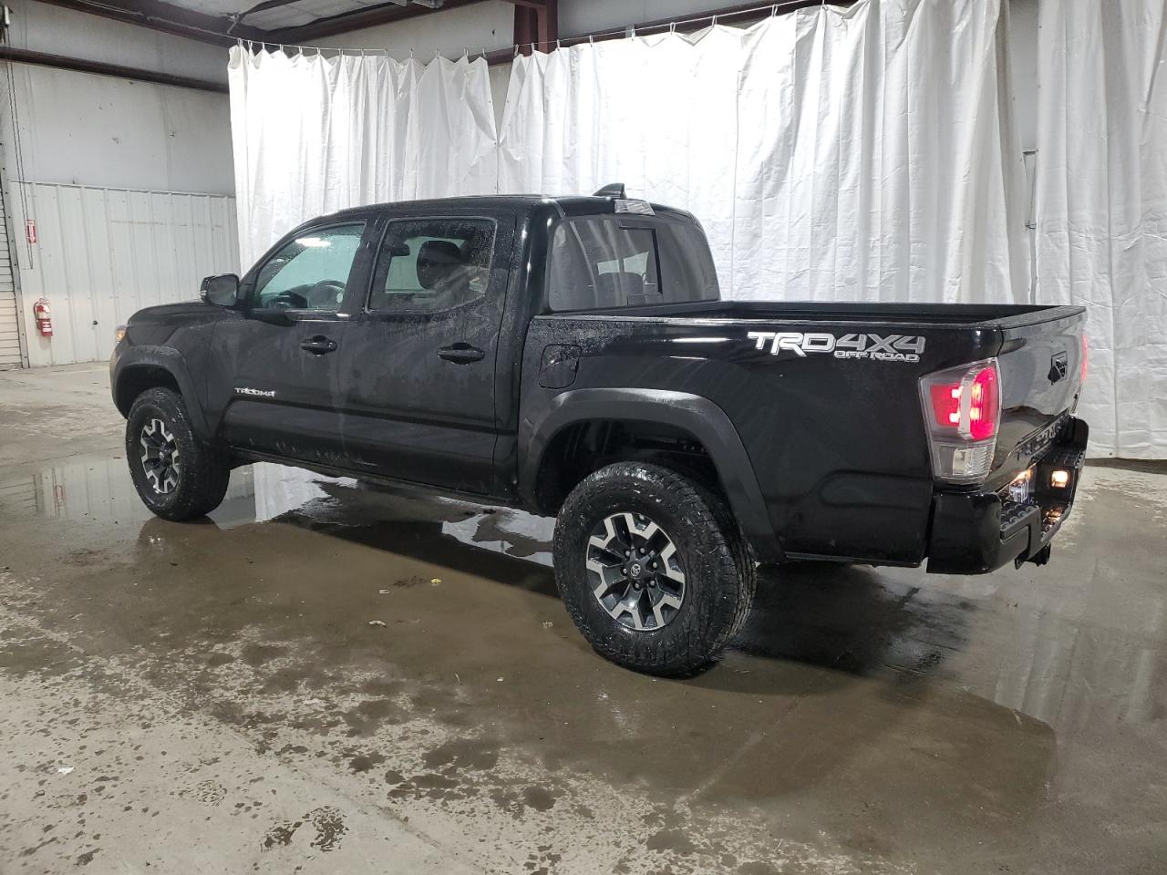 2023 TOYOTA TACOMA DOU - Фото 2