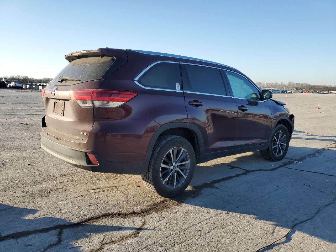 2019 TOYOTA HIGHLANDER - Image 3