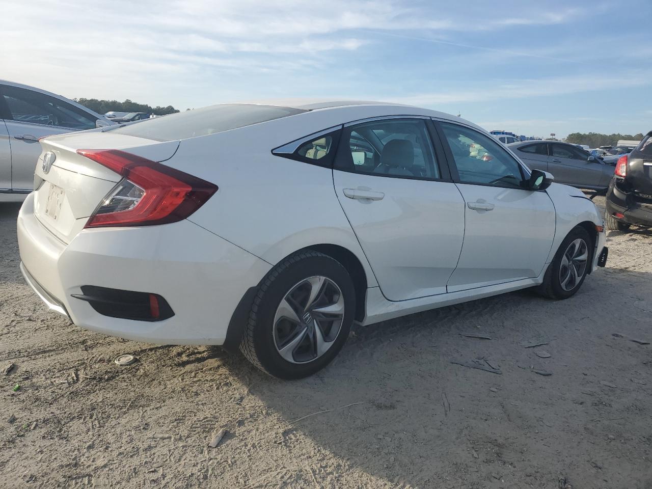 2019 HONDA CIVIC LX - Image 3