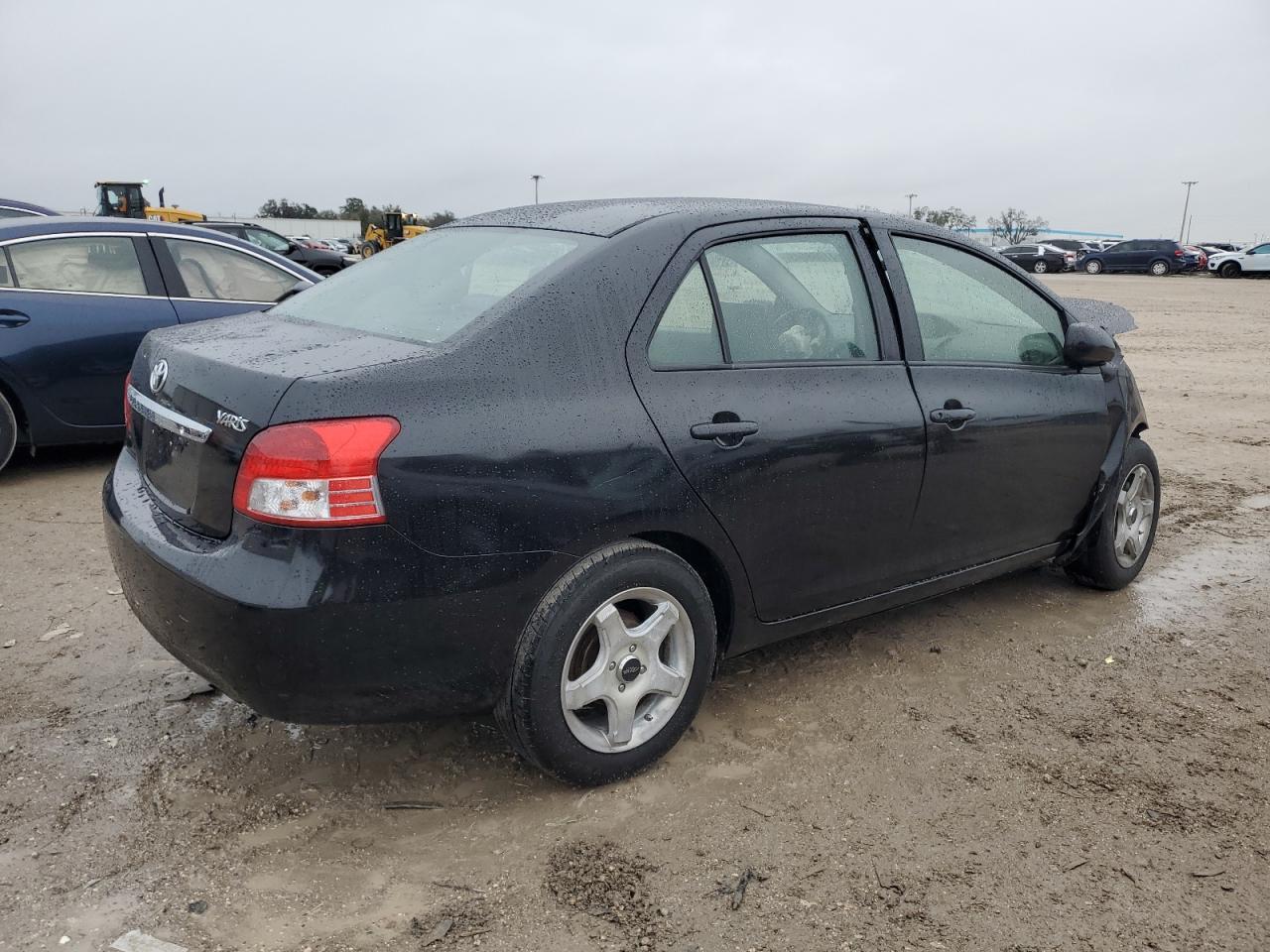 2012 TOYOTA YARIS - Image 3