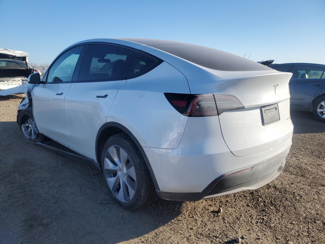 2024 TESLA MODEL Y - Image 2