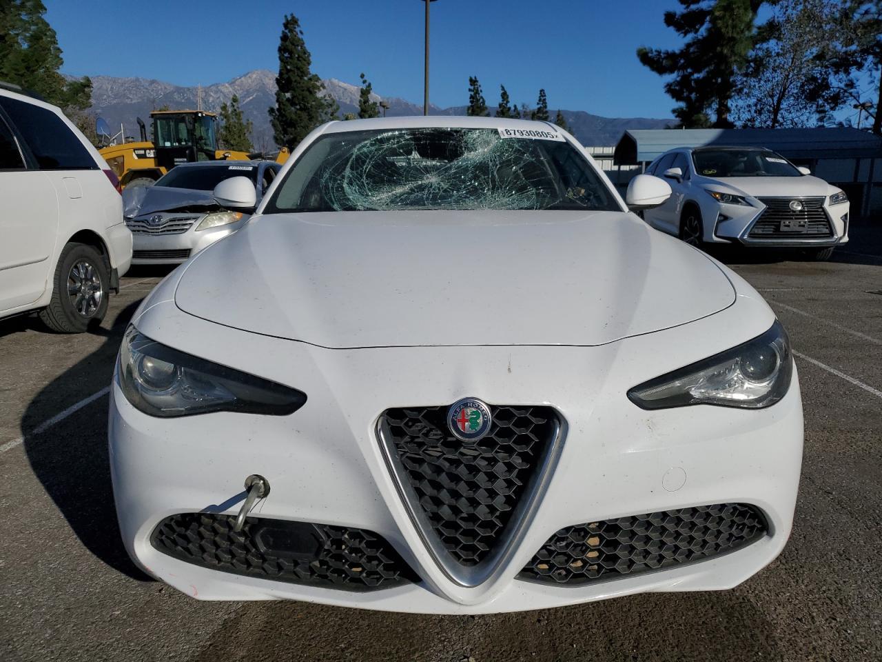 2017 ALFA ROMEO GIULIA - Фото 5
