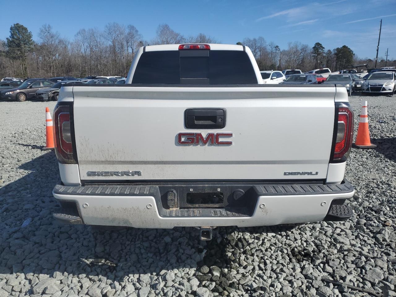 2017 GMC SIERRA K15 - Фото 6