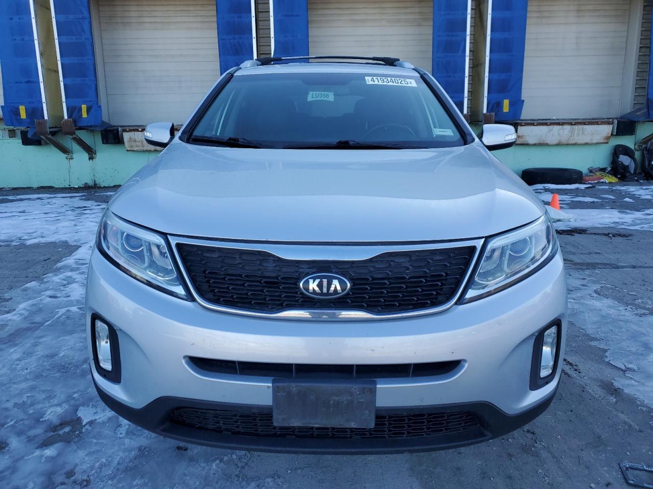 2014 KIA SORENTO LX - Image 5