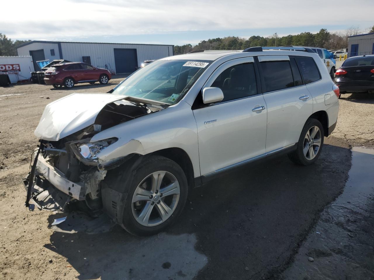2011 TOYOTA HIGHLANDER