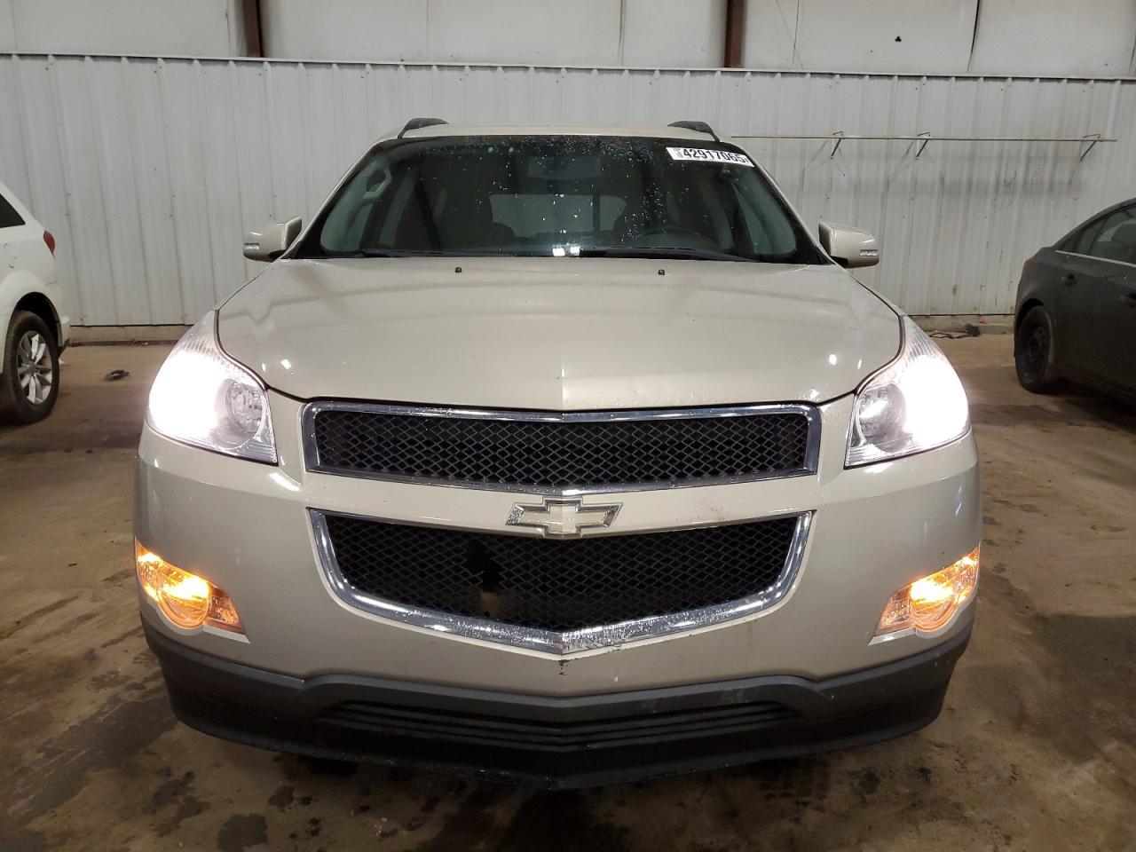 2011 CHEVROLET TRAVERSE L - Image 5