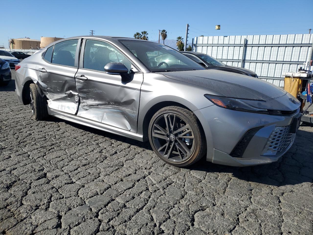 2025 TOYOTA CAMRY XSE - Фото 4