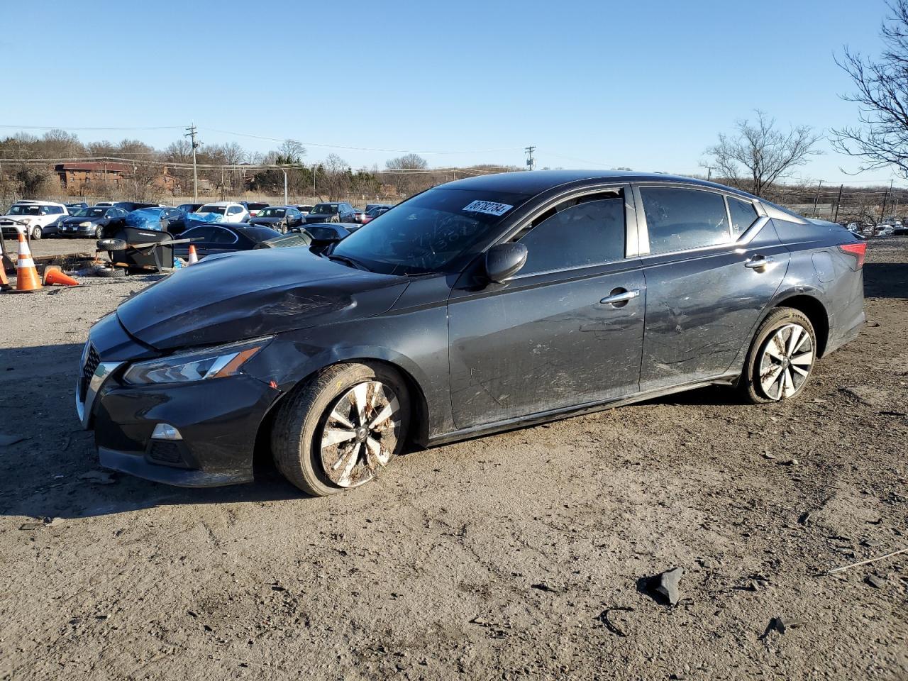2022 NISSAN ALTIMA SV