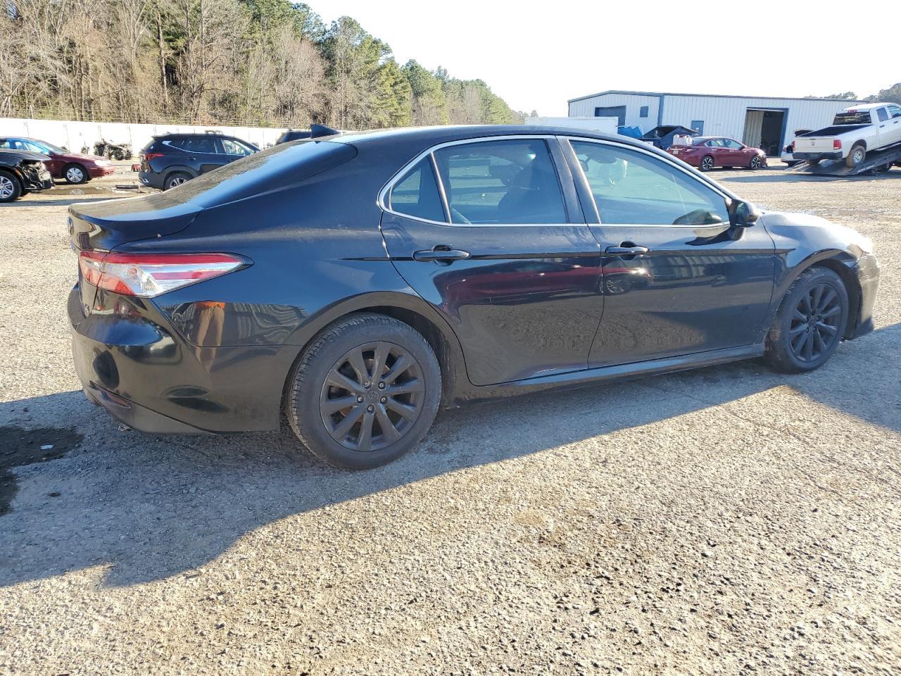 2019 TOYOTA CAMRY L - Image 3
