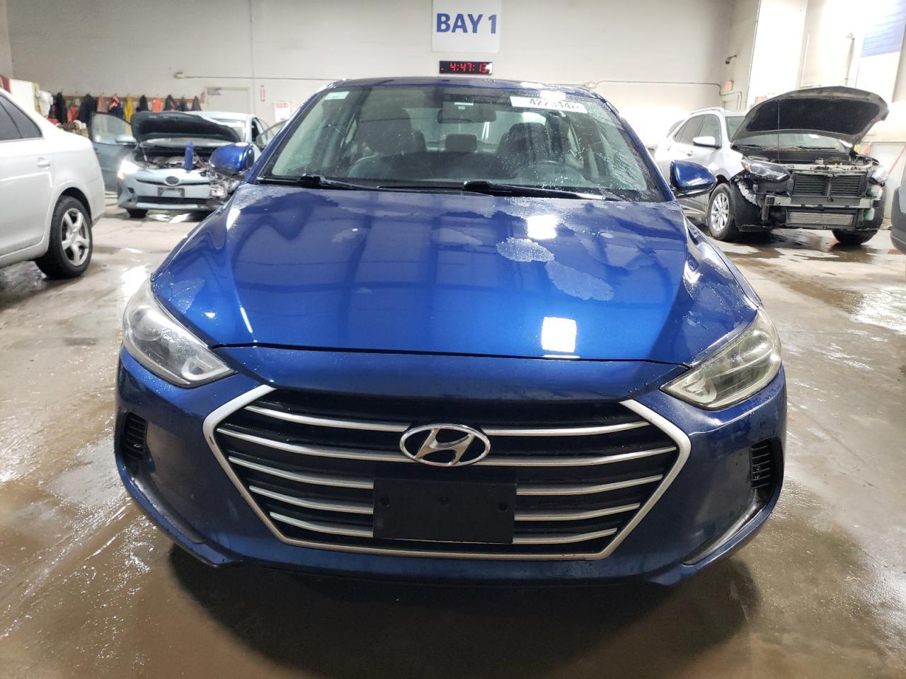 2017 HYUNDAI ELANTRA SE - Фото 5