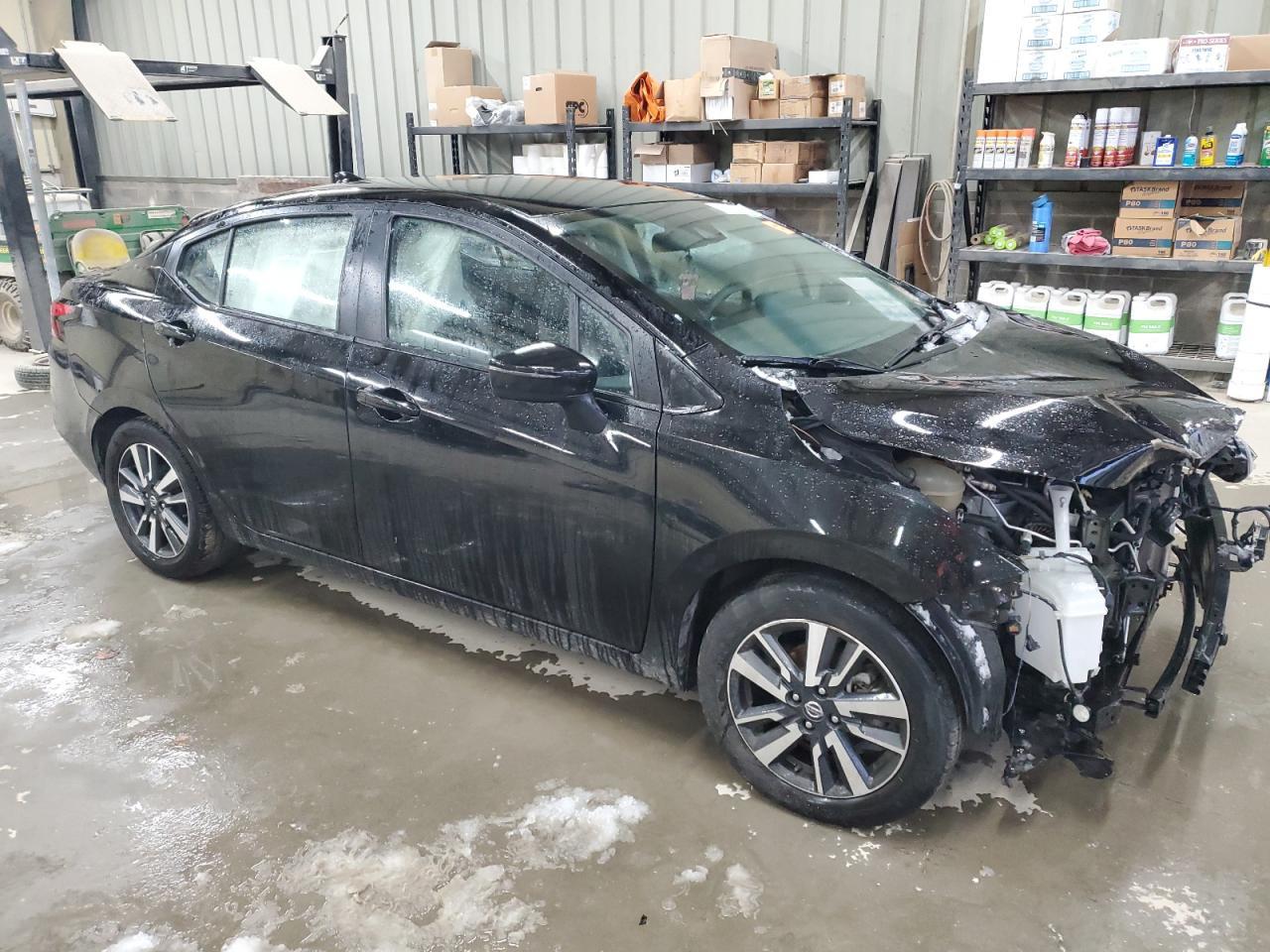 2021 NISSAN VERSA SV - Фото 4