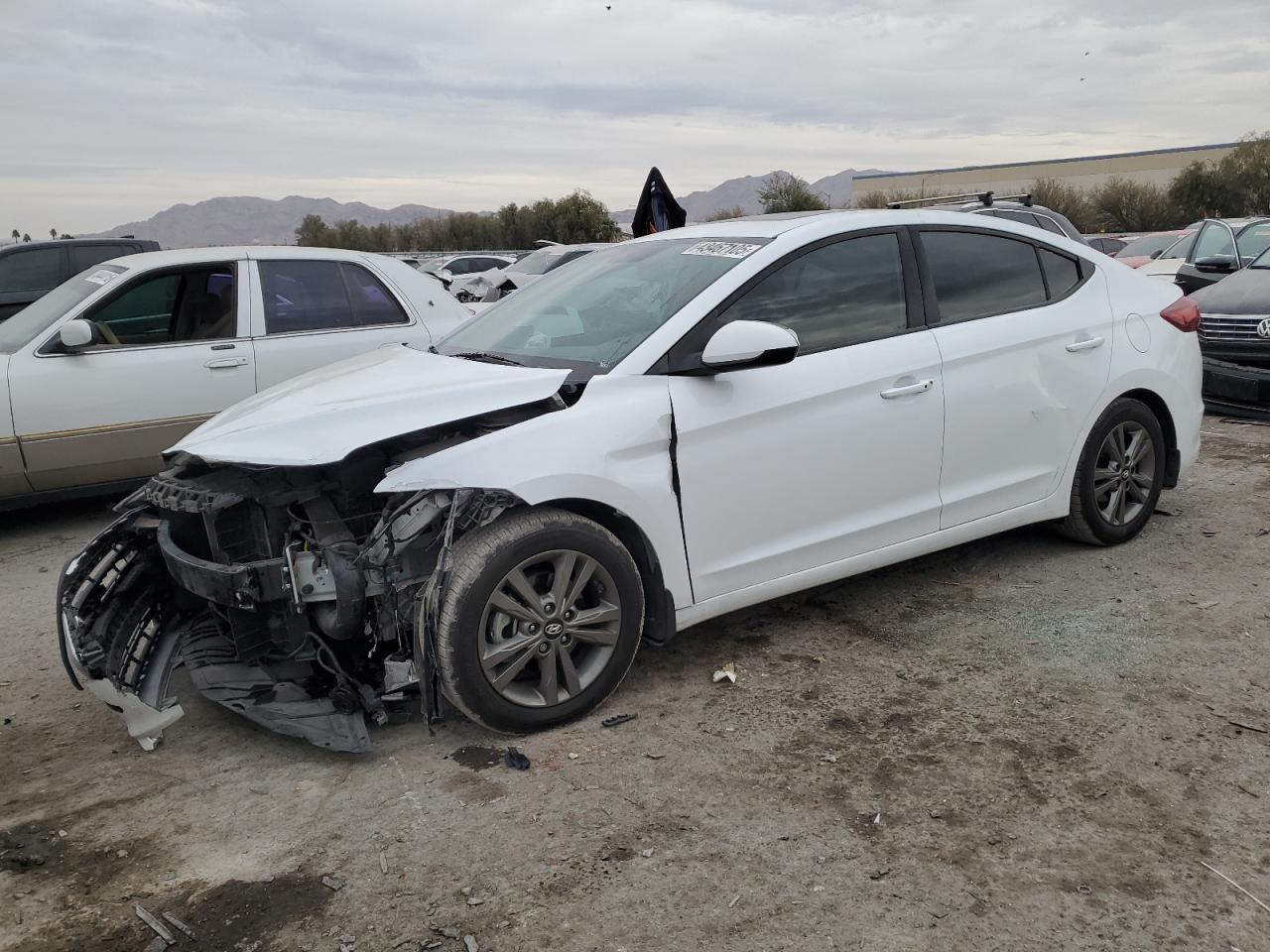 2018 HYUNDAI ELANTRA SE