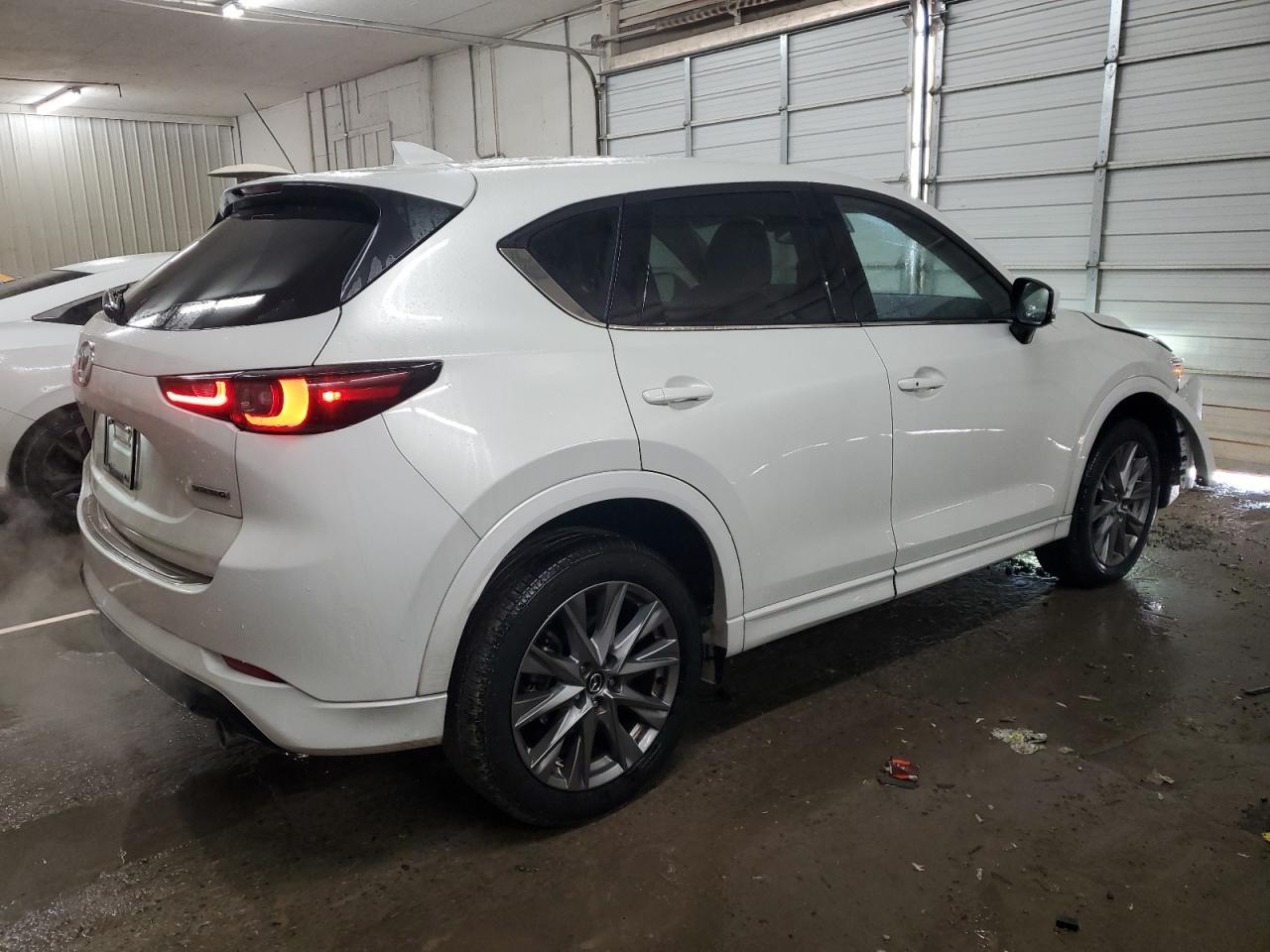 2024 MAZDA CX-5 PREMI - Image 3