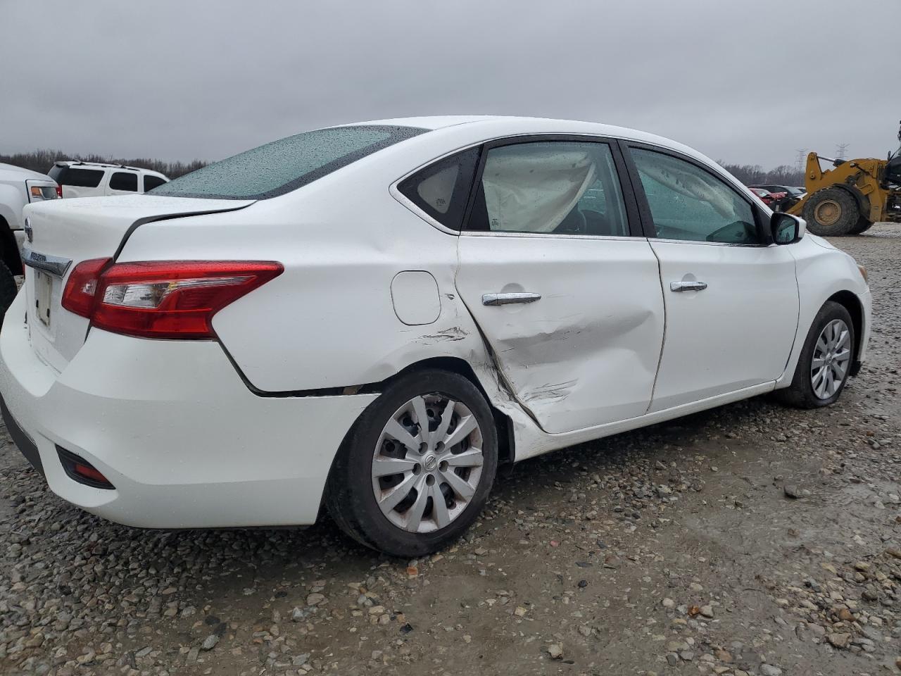 2017 NISSAN SENTRA S - Фото 3