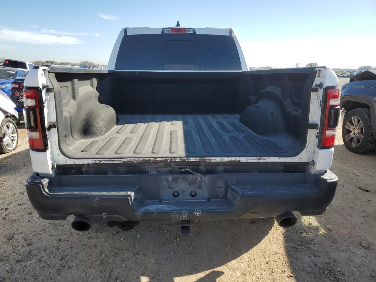 2020 RAM 1500 REBEL - Фото 6