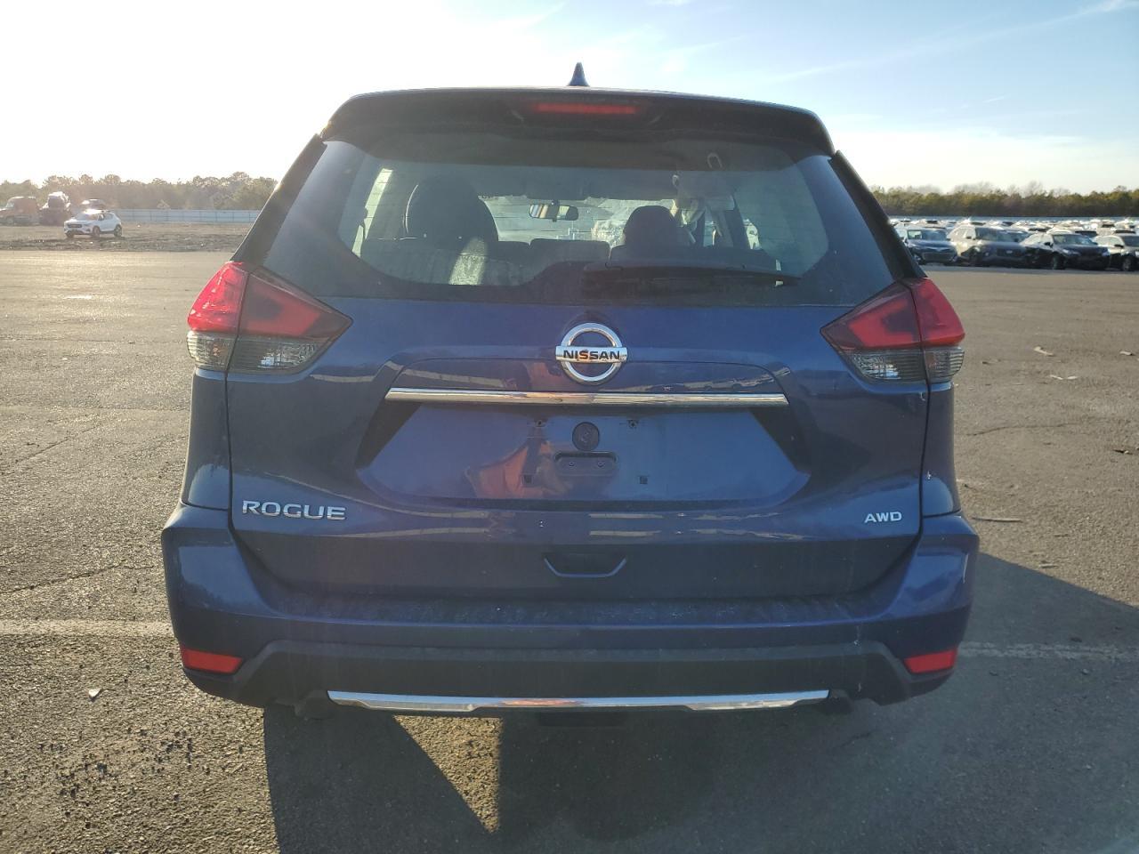 2018 NISSAN ROGUE S - Фото 6
