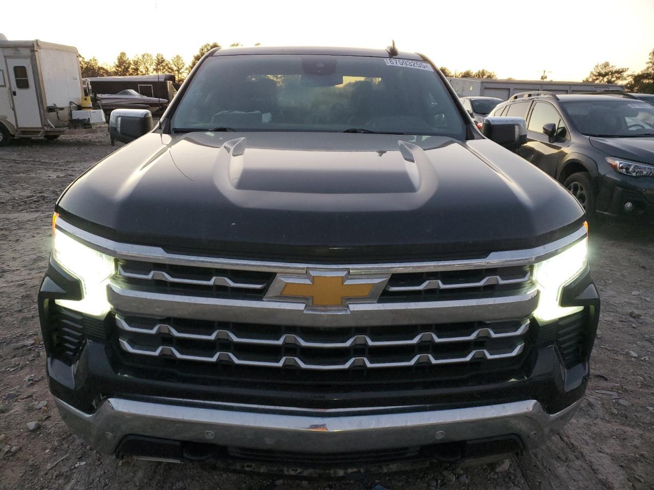 2023 CHEVROLET SILVERADO - Фото 5