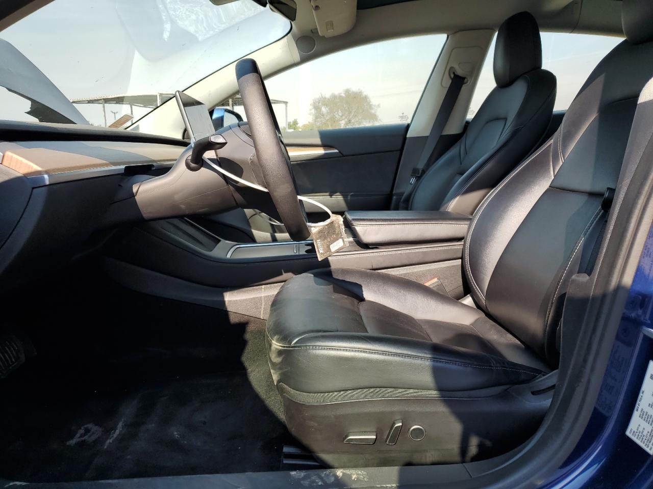 2022 TESLA MODEL 3 - Фото 7