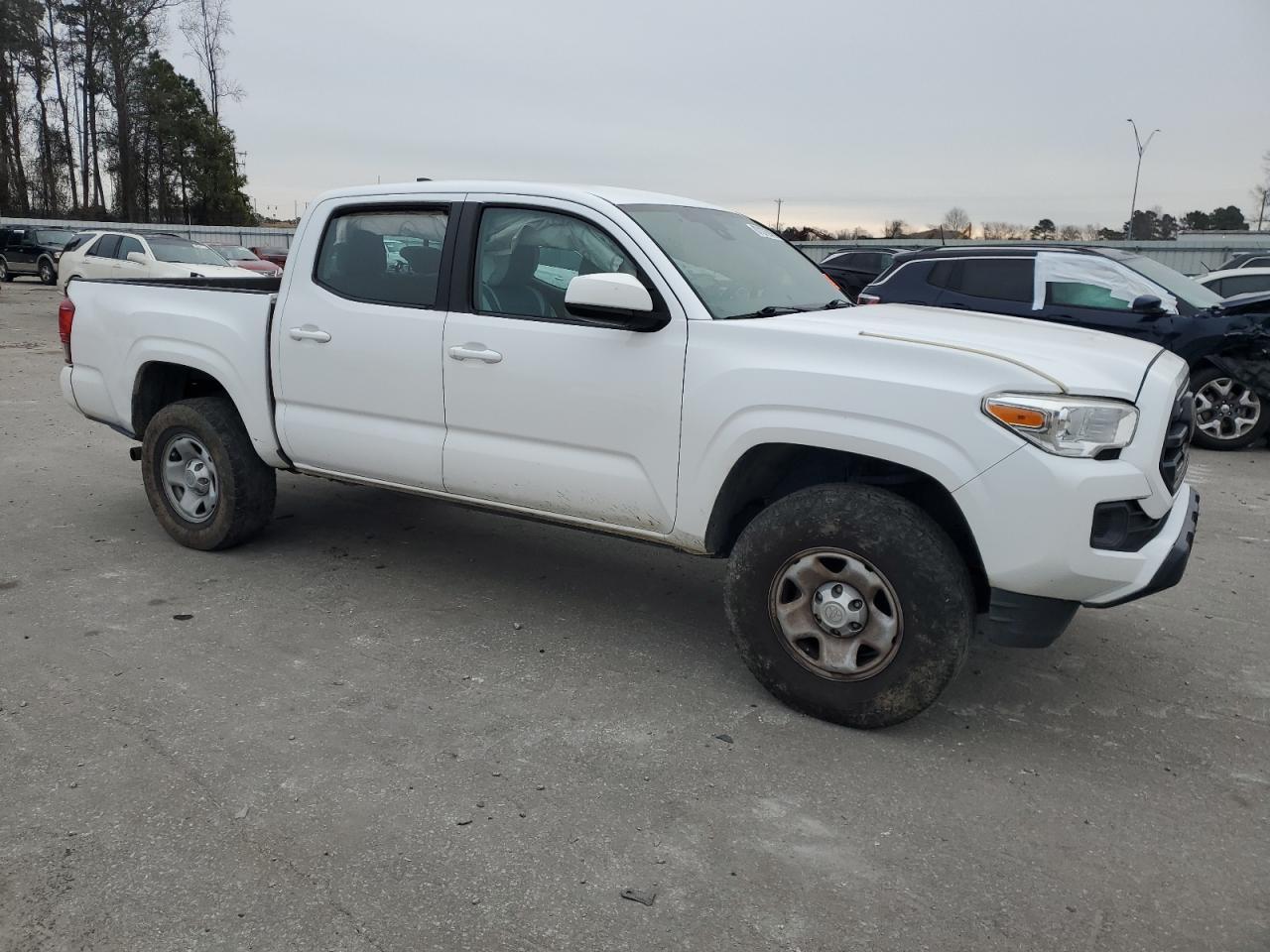 2018 TOYOTA TACOMA DOU - Фото 4