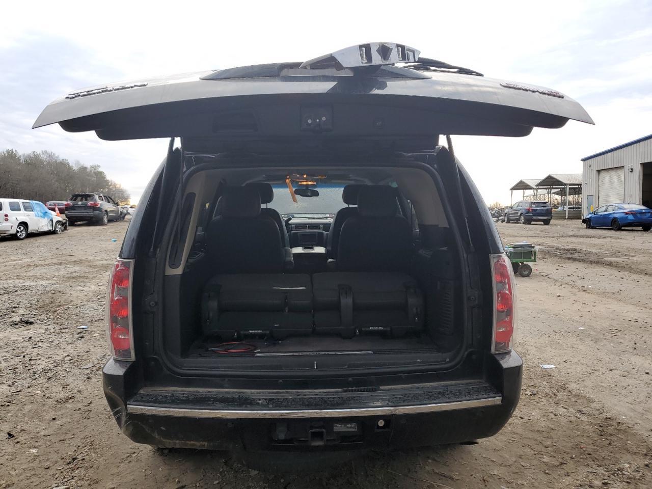 2012 GMC YUKON DENA - Фото 6