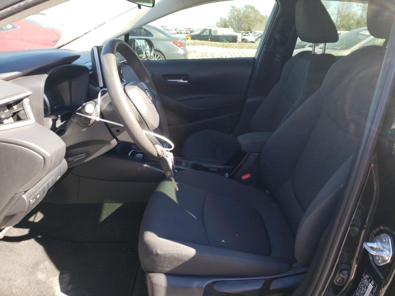 2021 TOYOTA COROLLA LE - Фото 7