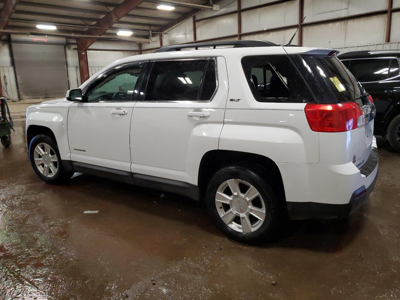 2012 GMC TERRAIN SL - Image 2
