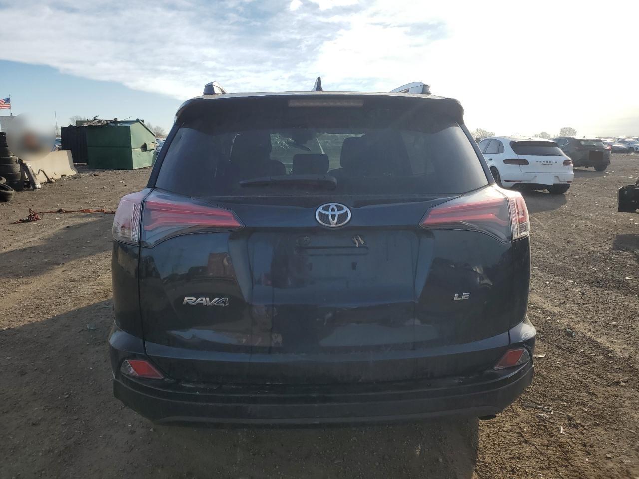 2018 TOYOTA RAV4 LE - Image 6