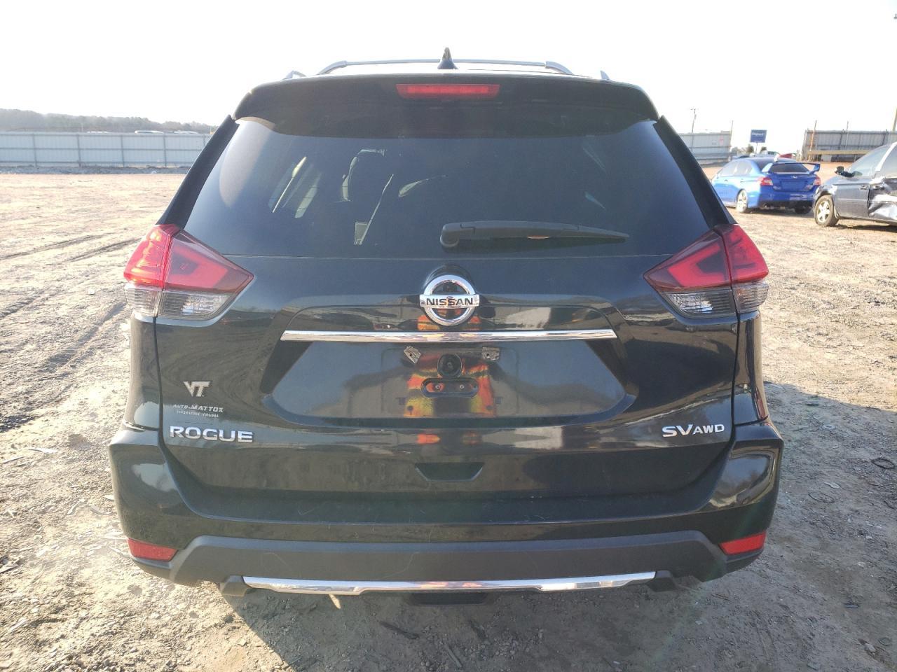 2017 NISSAN ROGUE SV - Фото 6