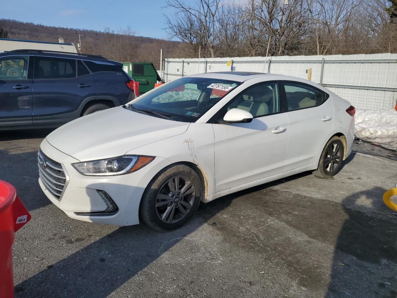 2018 HYUNDAI ELANTRA SE