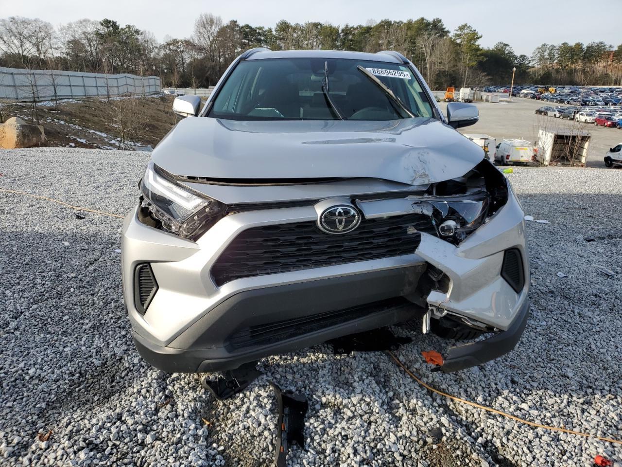 2022 TOYOTA RAV4 XLE - Фото 5